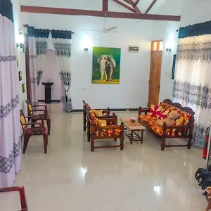 Guest house Rodrigo's & Restaurant Negombo